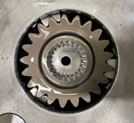 R480-9 R520-9 Hyundai kazıcı yedek parçaları için salıncak dişli 390B-12100 Döner azaltma dişli