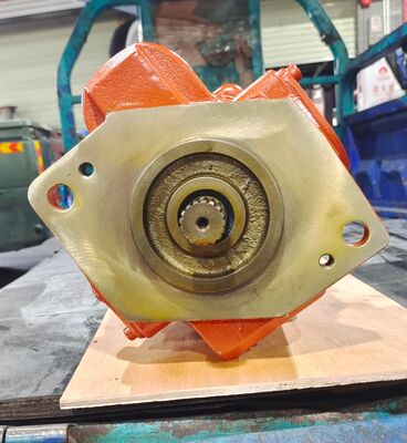 RX502 Kubota Ekskavatör yedek parçaları için hidrolik pompa PSVD2-25 20640-7323 Ekseli piston pompası Son Piyasa