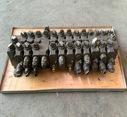 EC55B Ekskavatör yedek parçaları için hidrolik ana kontrol valfi assy VOE14536843 Dağıtım valfi montajı OEM