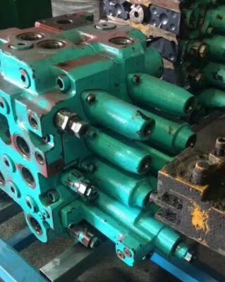 SK200-5 Kobelco kazıcı yedek parçaları için hidrolik ana kontrol valfi assy LQ30V00026F1 ana kontrol valfi OEM